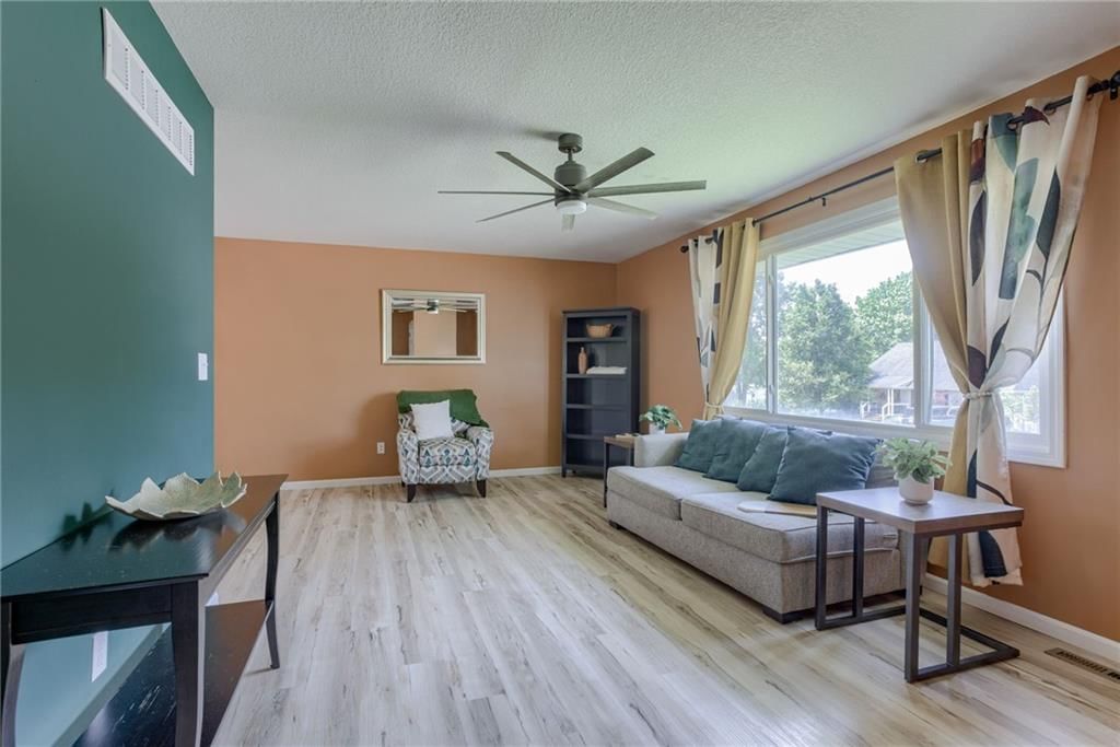 5829 N Denver Avenue — photo 5