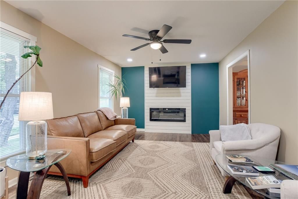11607 Delmar Drive — photo 5