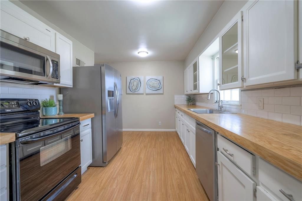5425 Quivira Road — photo 12