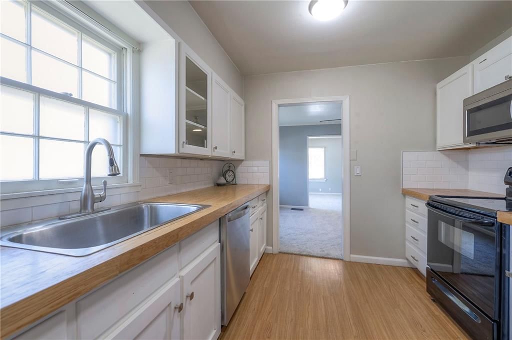 5425 Quivira Road — photo 14