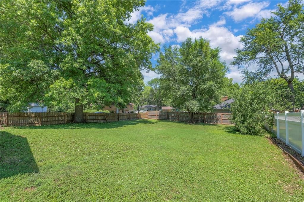 5425 Quivira Road — photo 24
