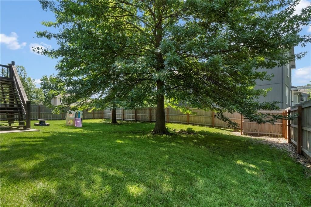 517 Parma Way — photo 25