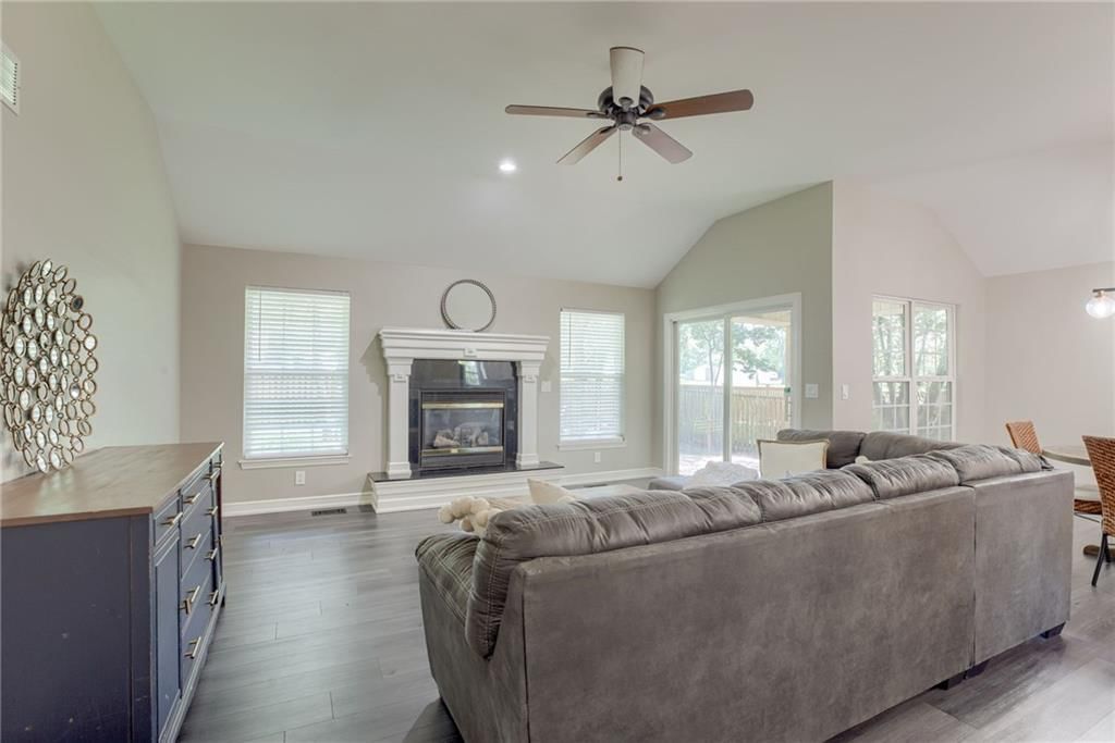 3209 SW Alice Lane — photo 6