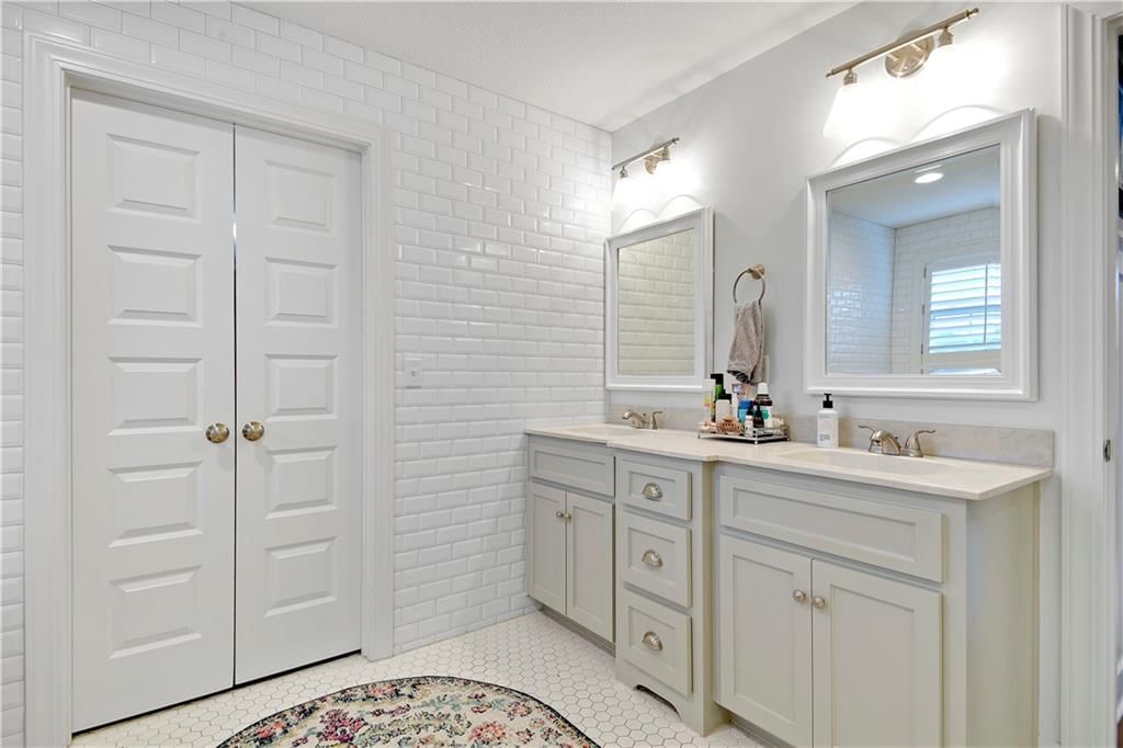 920 SW Loula Drive — photo 22