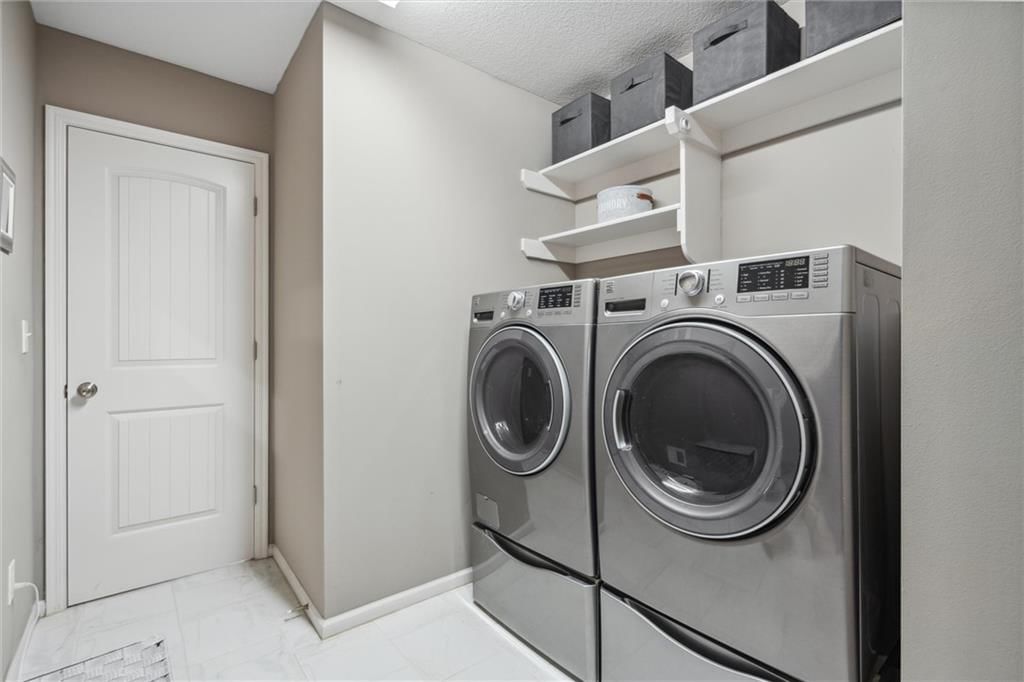 1220 Kingsland Circle — photo 37