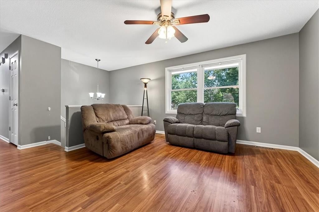 2021 E Mohawk Drive — photo 3
