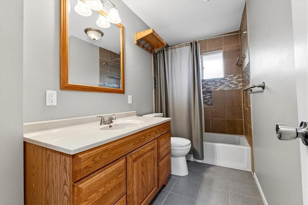 2021 E Mohawk Drive — photo 8