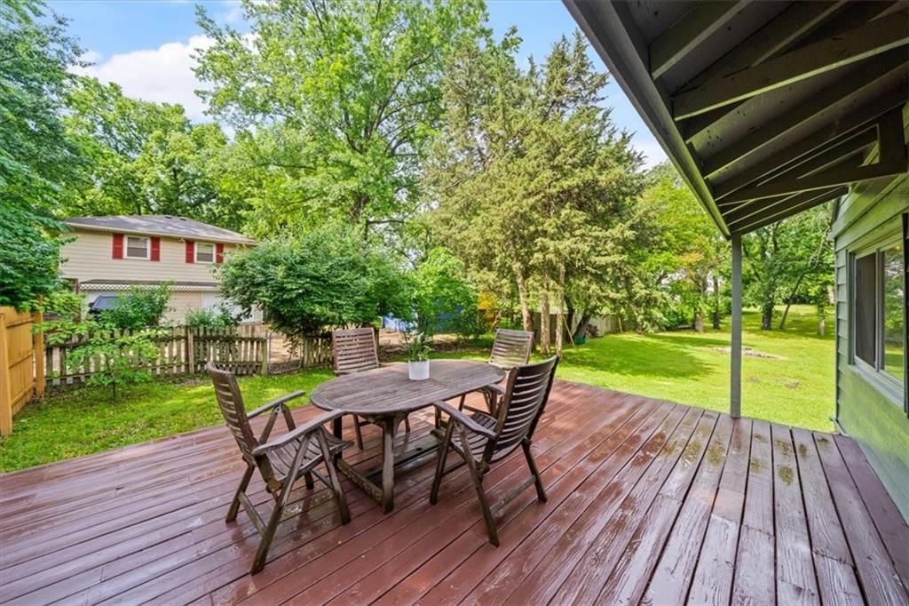 11410 Sunnyslope Drive — photo 24