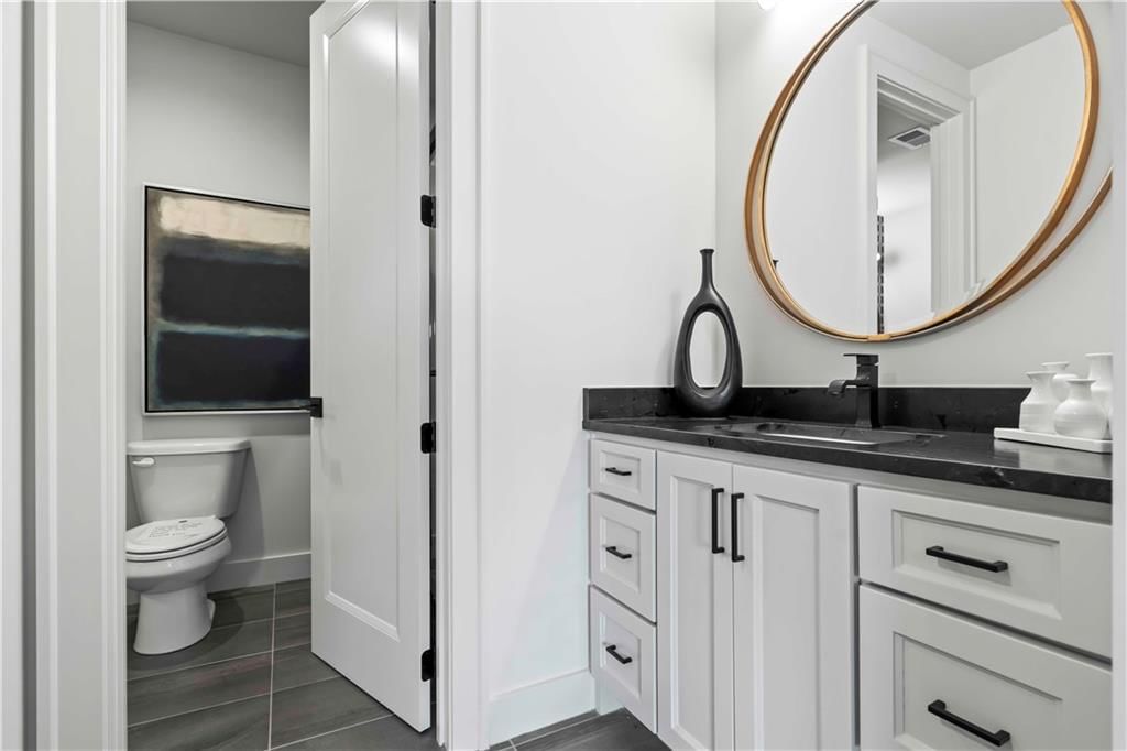 16010 Glenfinnan Way — photo 79