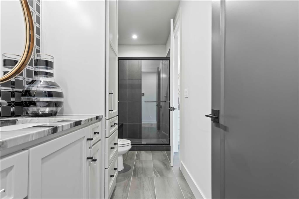 16010 Glenfinnan Way — photo 82