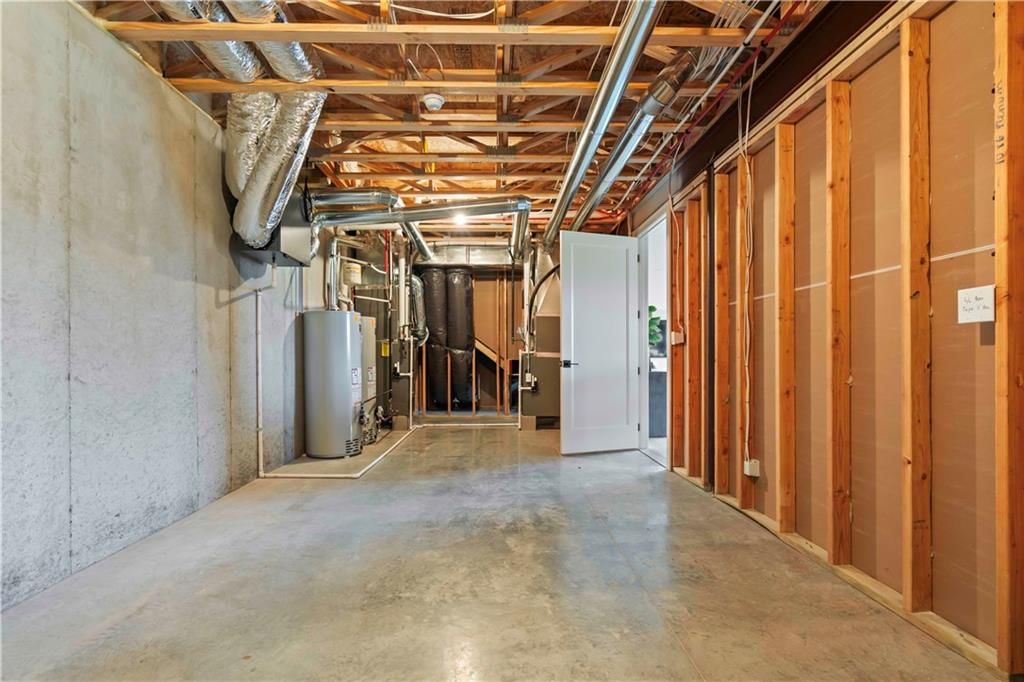 16010 Glenfinnan Way — photo 88