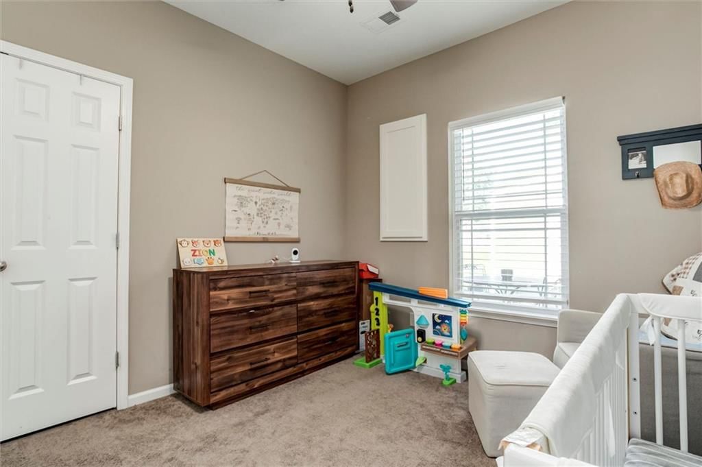 128 S Poplar Street — photo 16