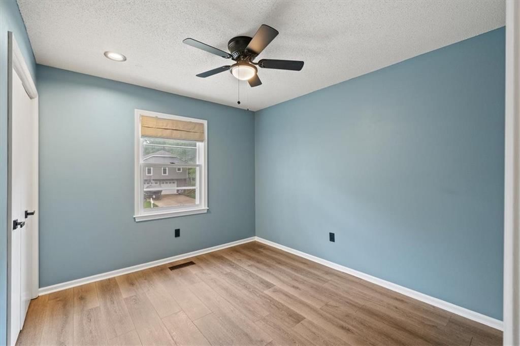 209 S Normandy Drive — photo 12