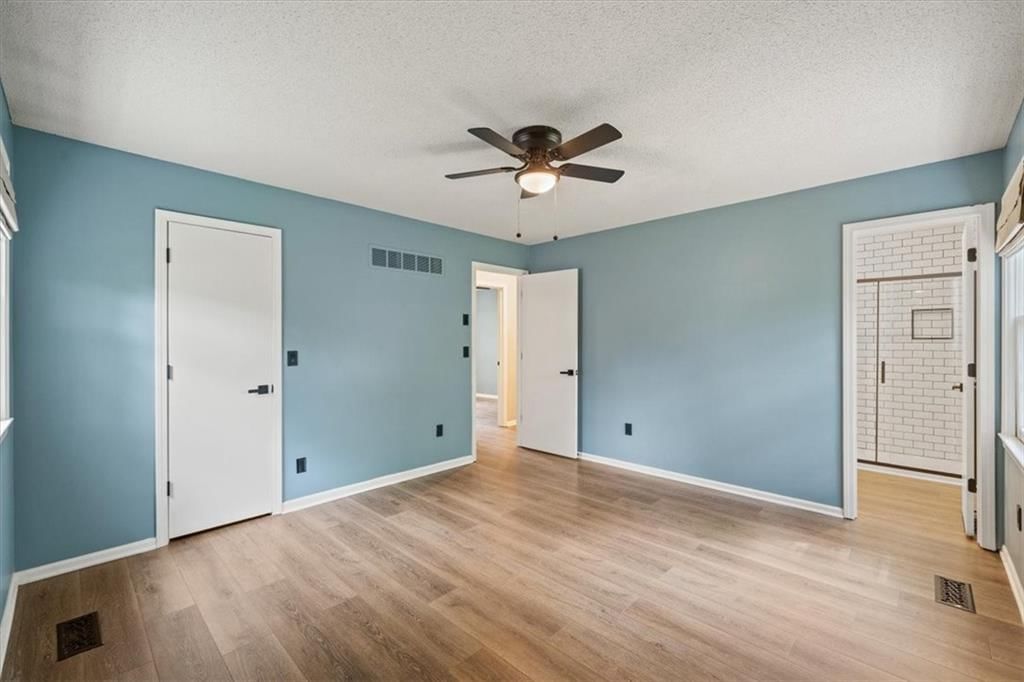 209 S Normandy Drive — photo 9