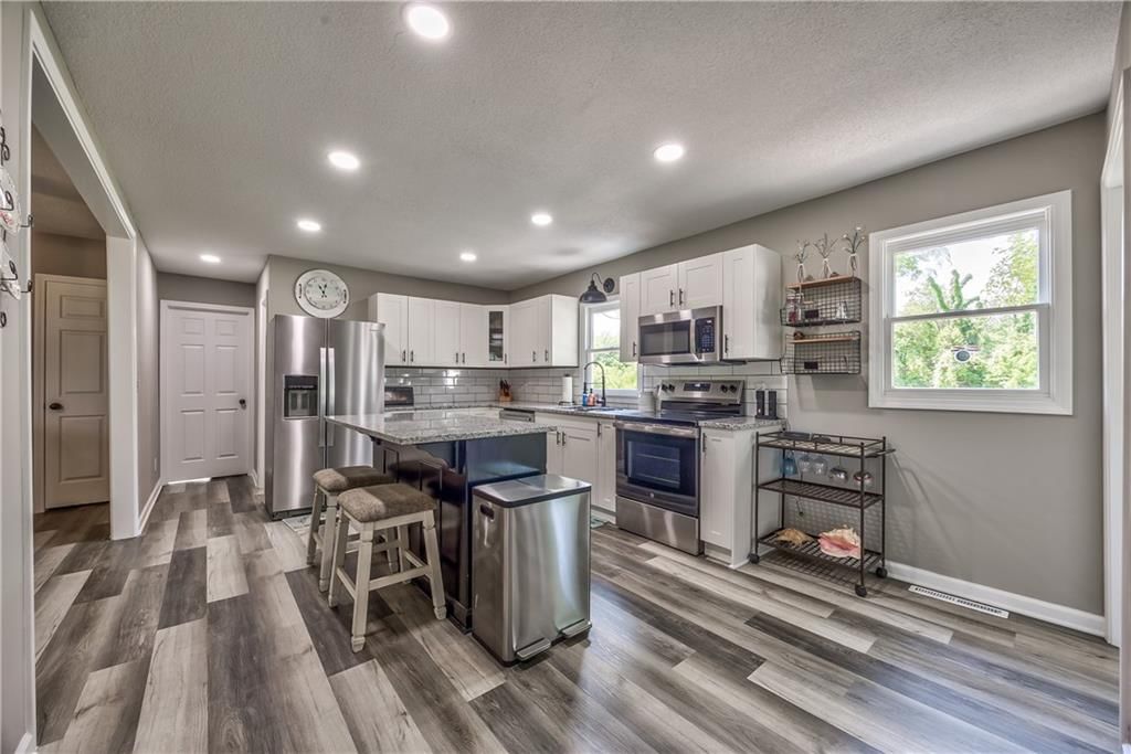 24853 Linwood Road — photo 26