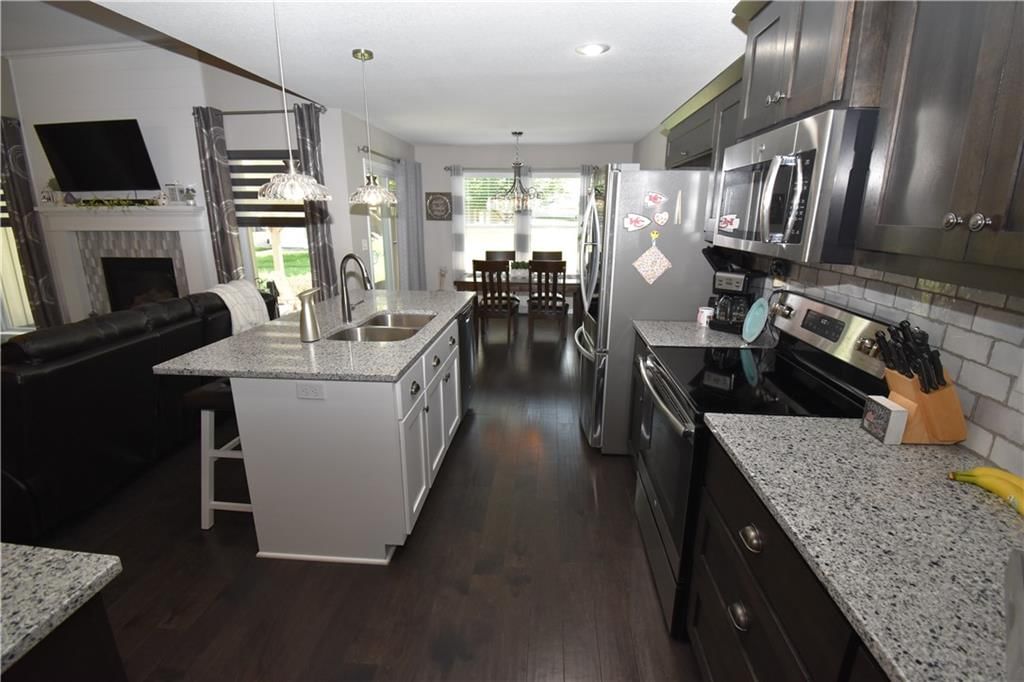 2015 Creek View Lane — photo 14