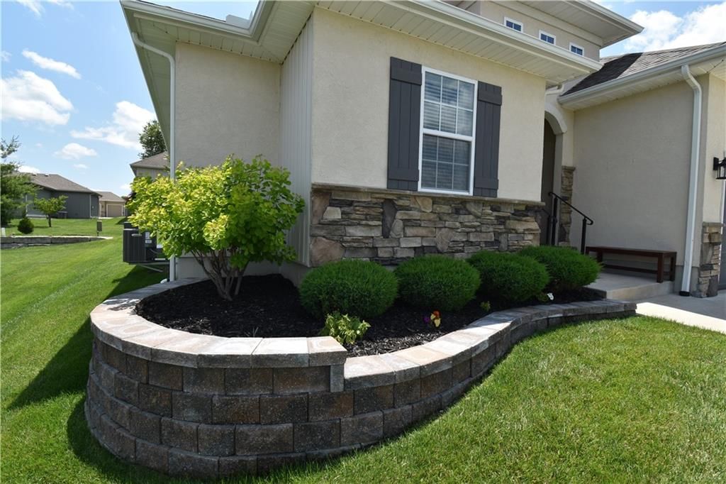 2015 Creek View Lane — photo 4