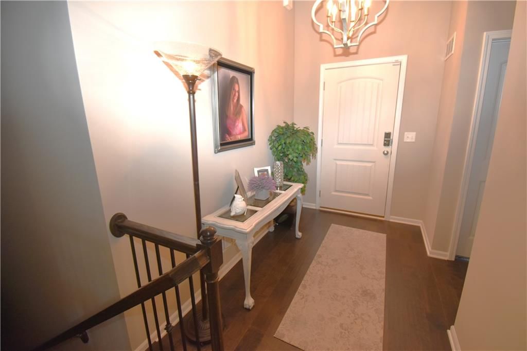 2015 Creek View Lane — photo 8