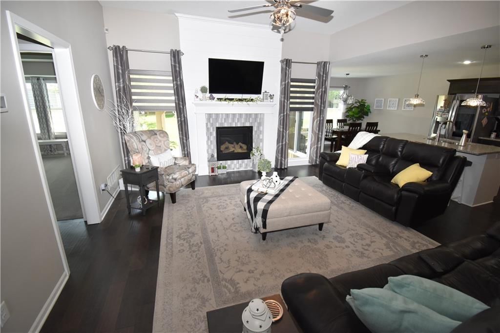 2015 Creek View Lane — photo 9