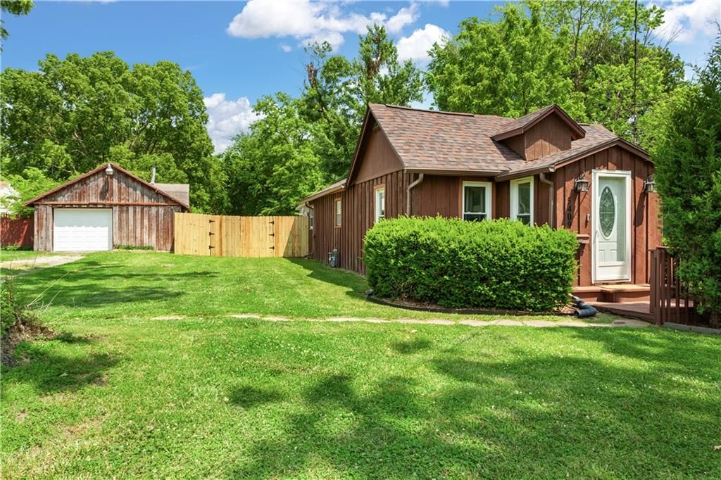 5409 Rinker Road, Kansas City, MO