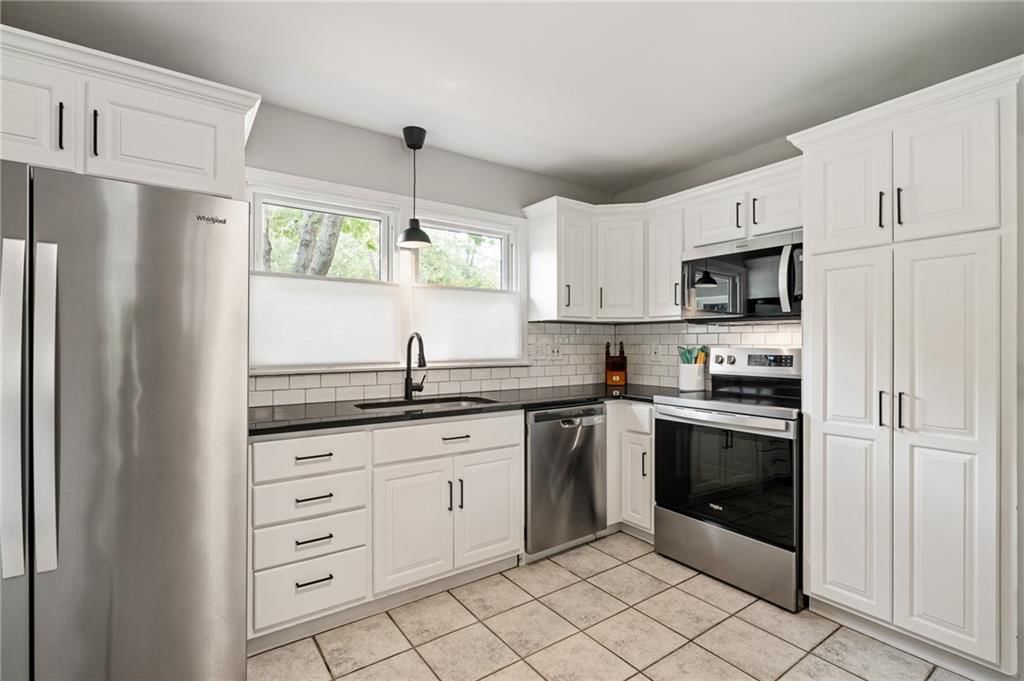 10417 Outlook Drive — photo 11