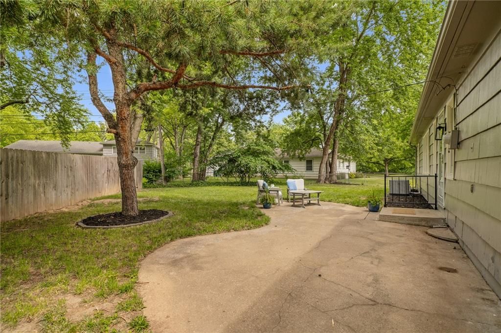 10417 Outlook Drive — photo 25