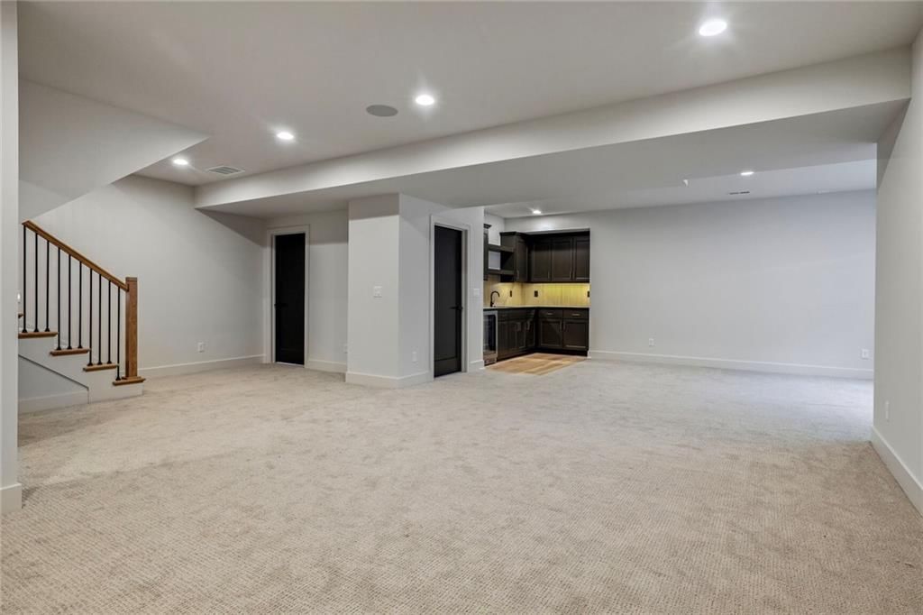 7124 Cedar Street — photo 31