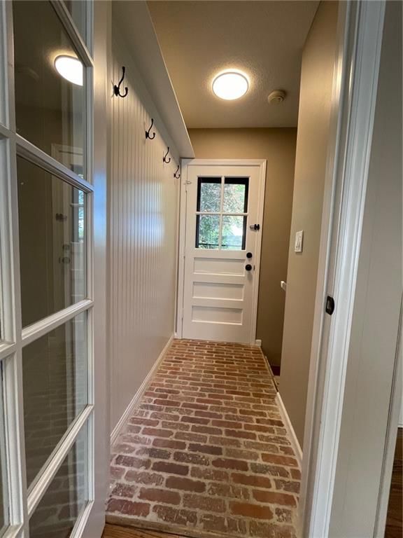 1005 Scott Drive — photo 16