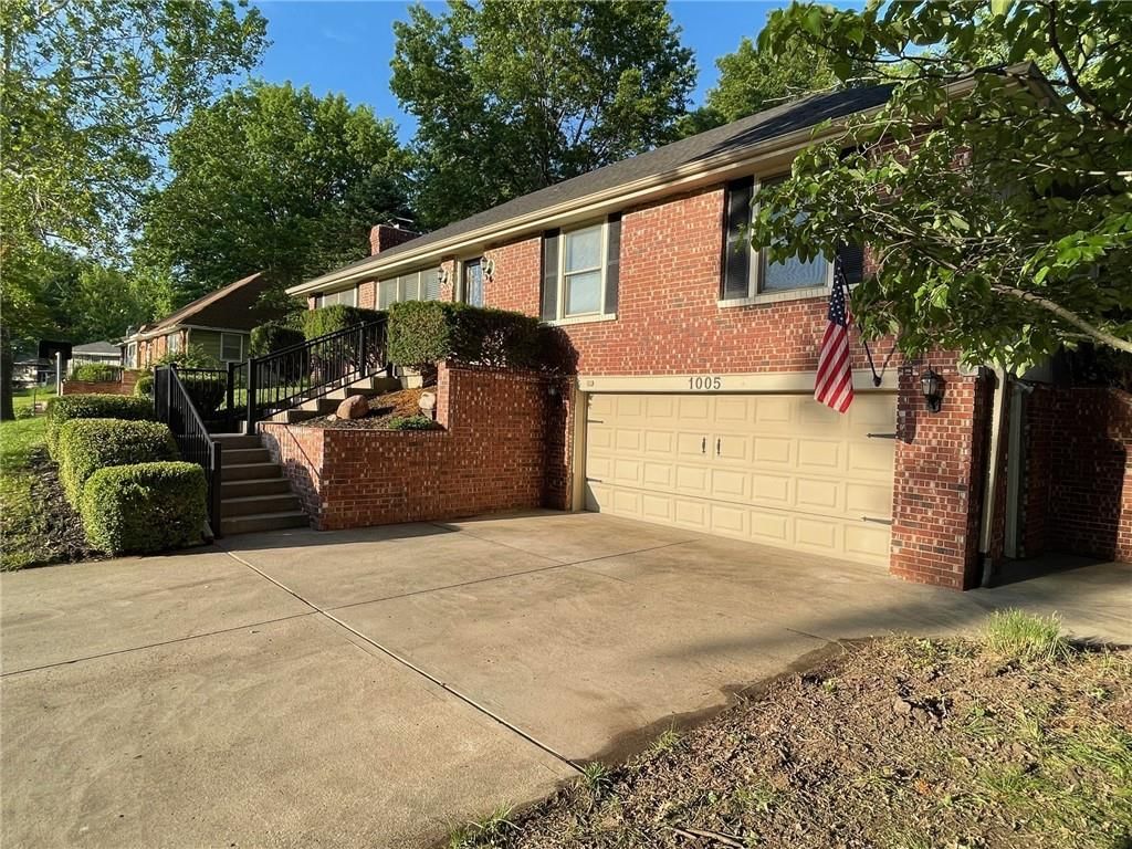 1005 Scott Drive — photo 3