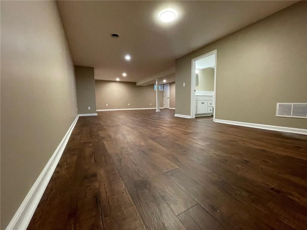 1005 Scott Drive — photo 30