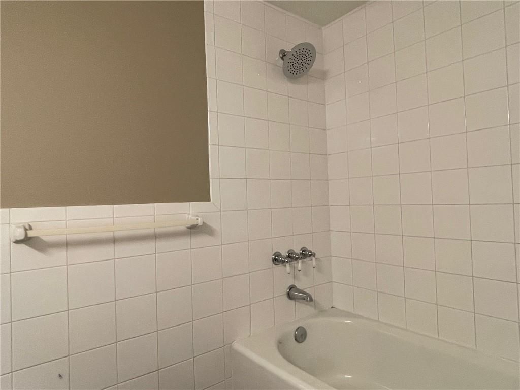 1005 Scott Drive — photo 32