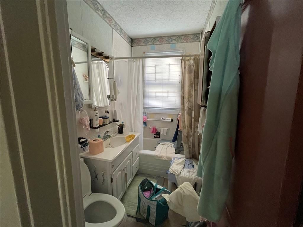 2456 Spruce Avenue — photo 11