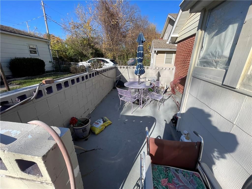 2456 Spruce Avenue — photo 21