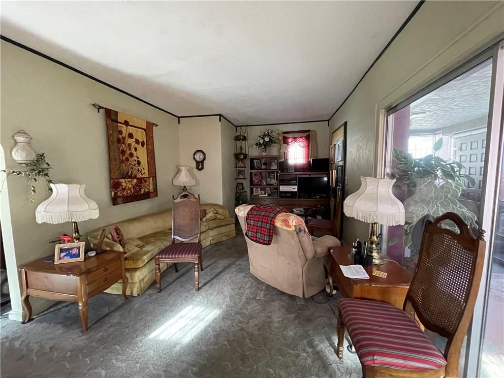 2456 Spruce Avenue — photo 6