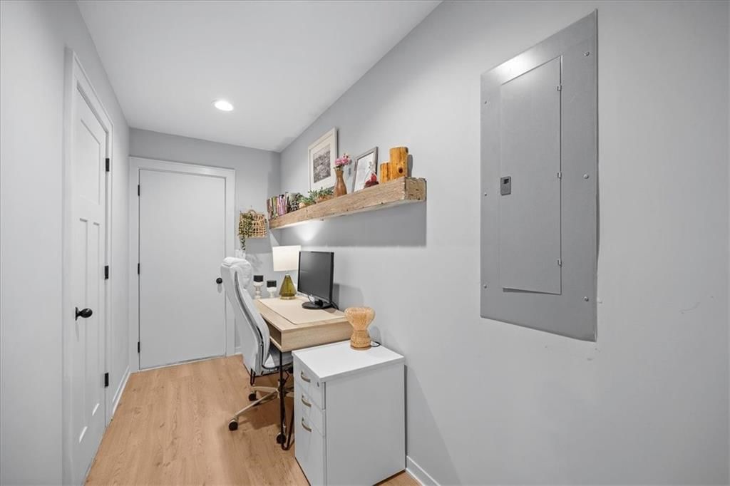 158 Kansas Drive — photo 17