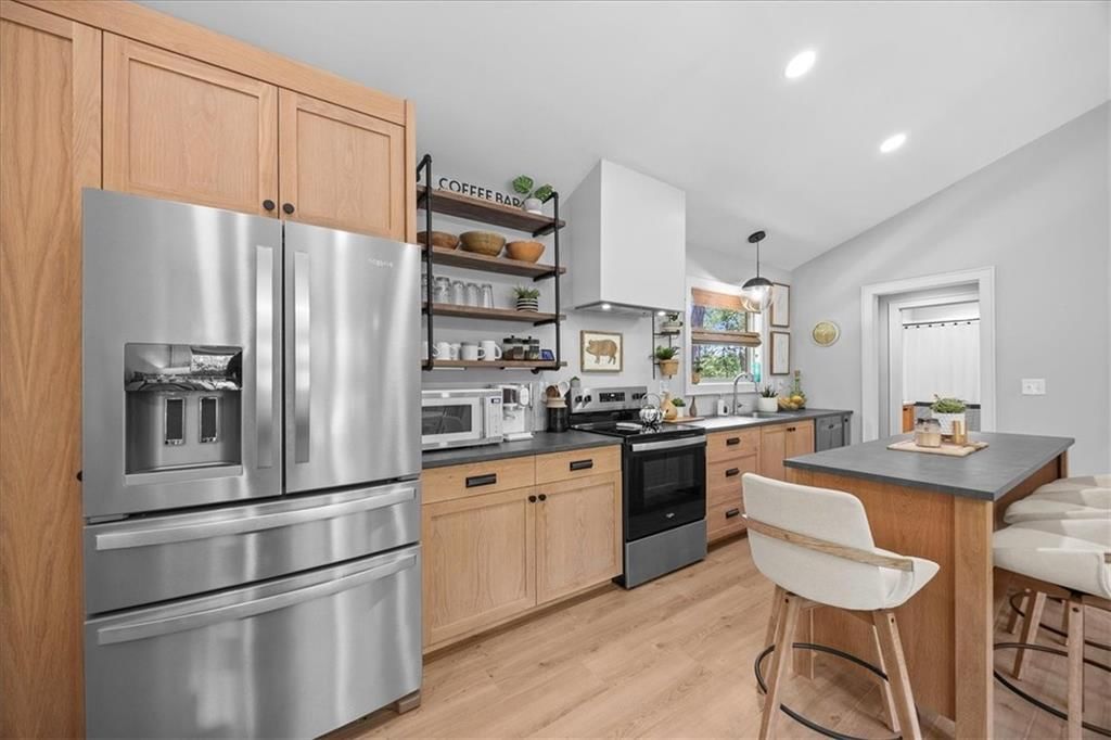158 Kansas Drive — photo 10