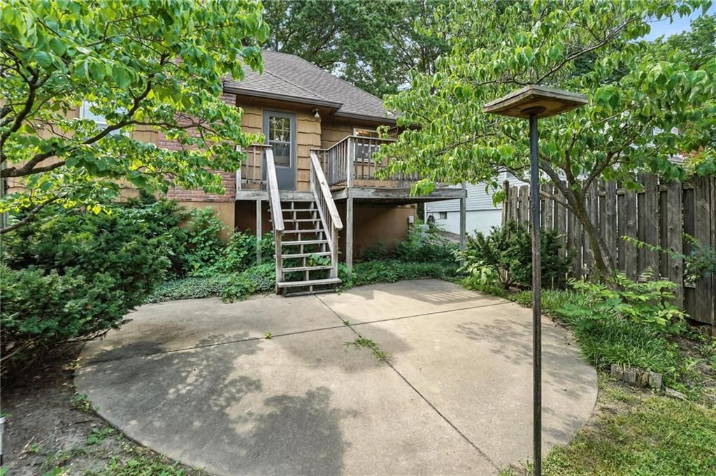 6905 NW Birch Lane — photo 23