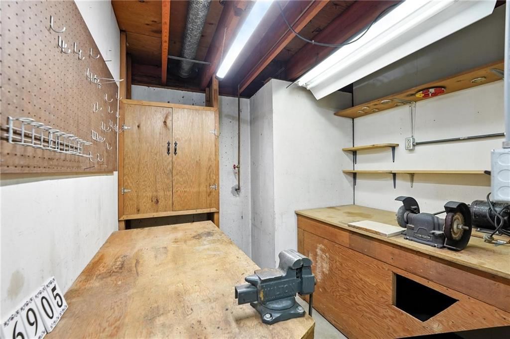 6905 NW Birch Lane — photo 32