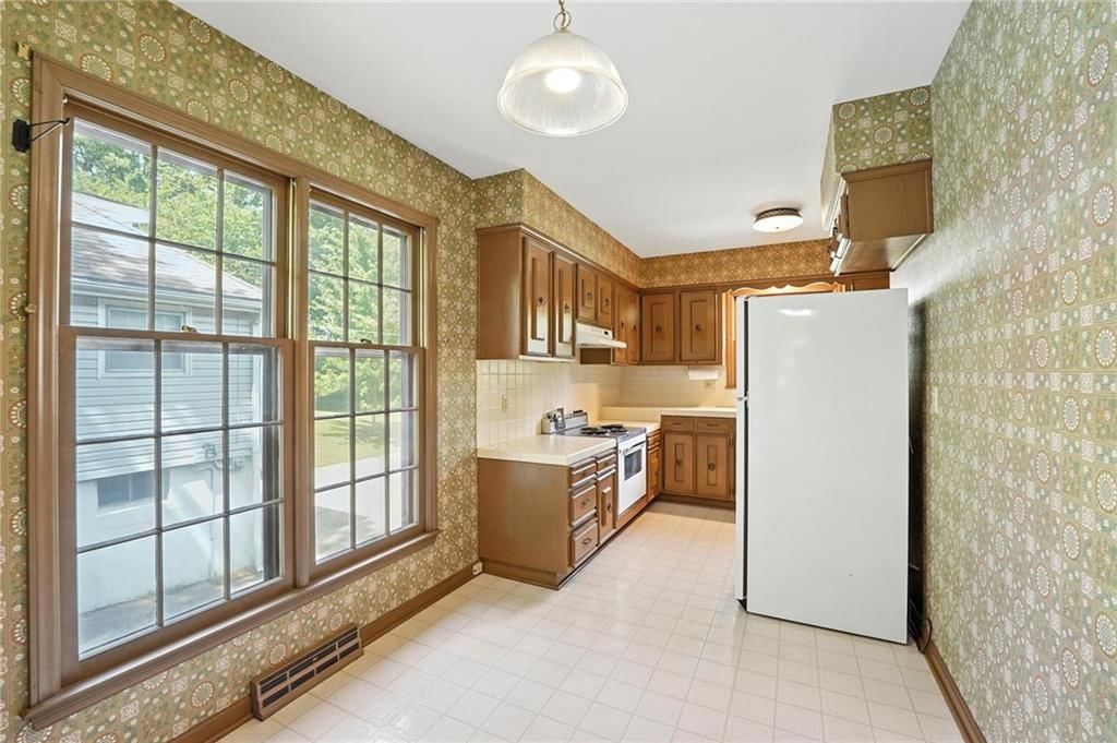 6905 NW Birch Lane — photo 36