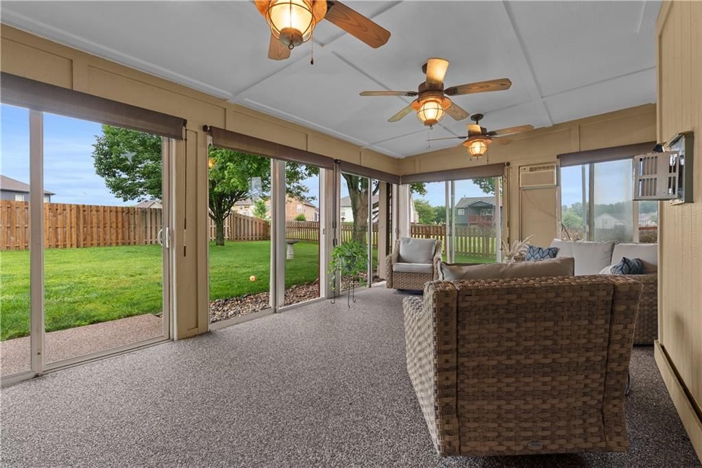 524 Bradford Court — photo 24