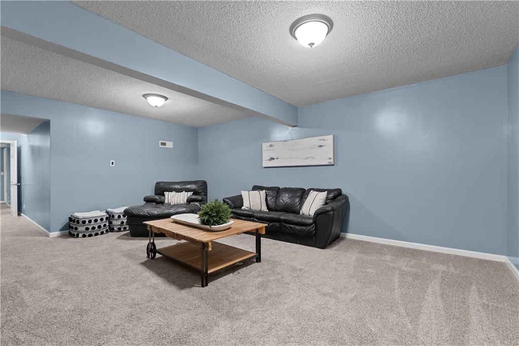 524 Bradford Court — photo 27