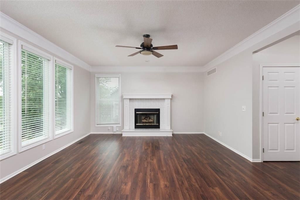 16533 W 80th Street — photo 9