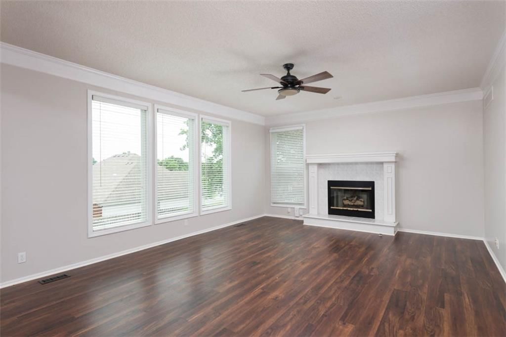 16533 W 80th Street — photo 10