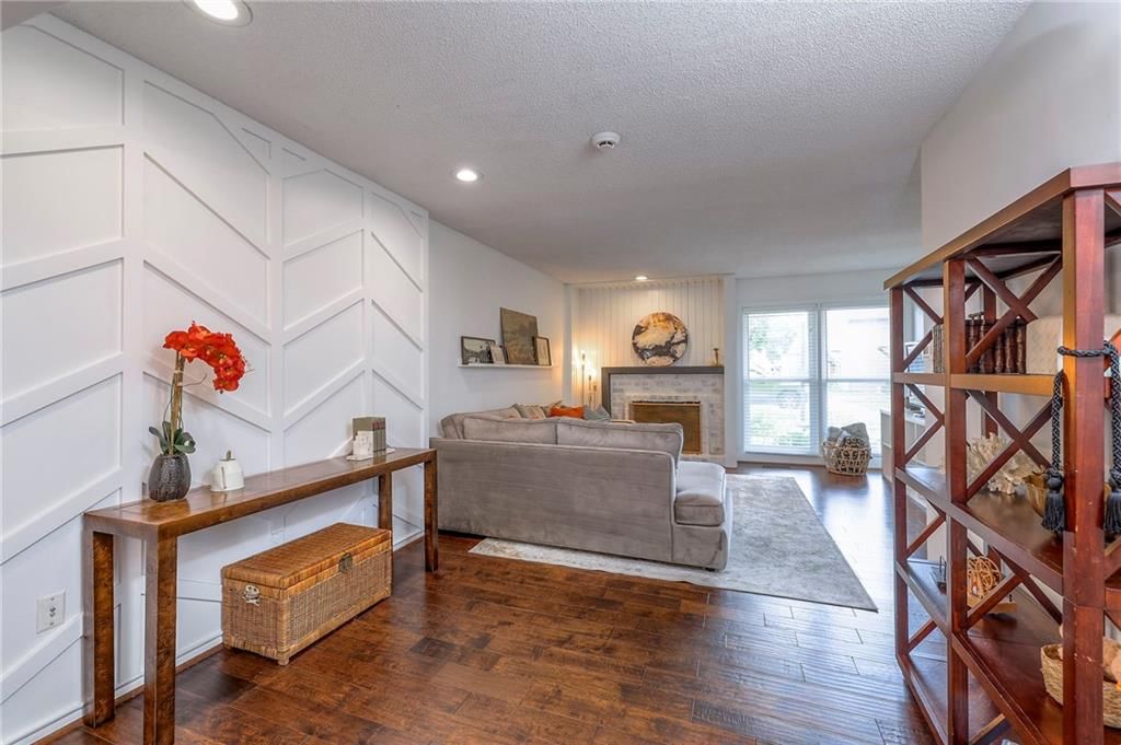 8065 Monrovia Street — photo 12