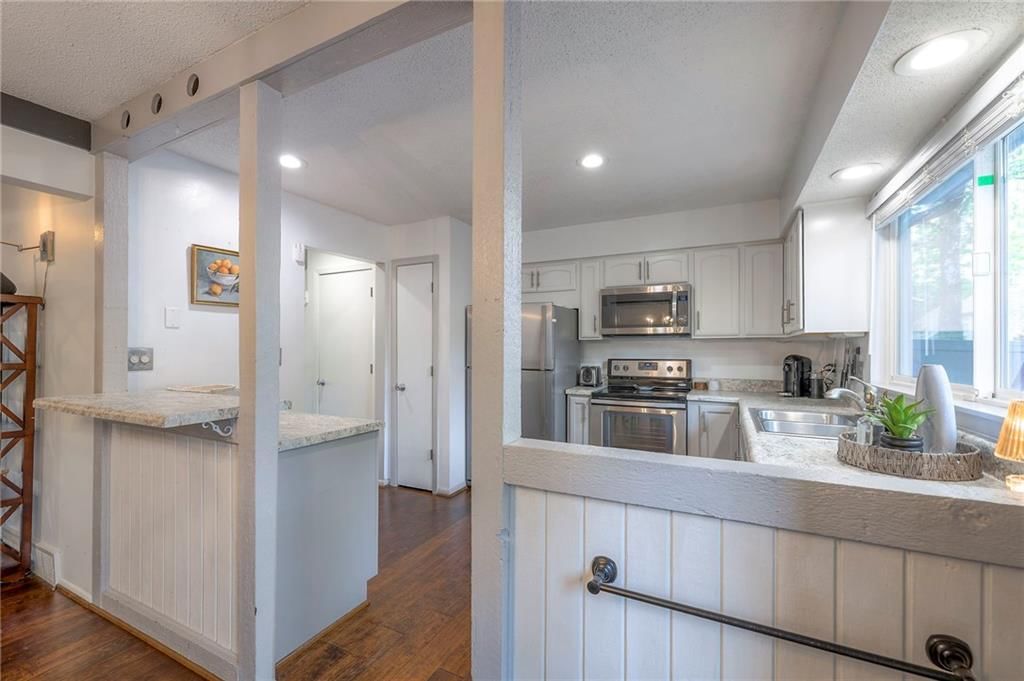 8065 Monrovia Street — photo 17