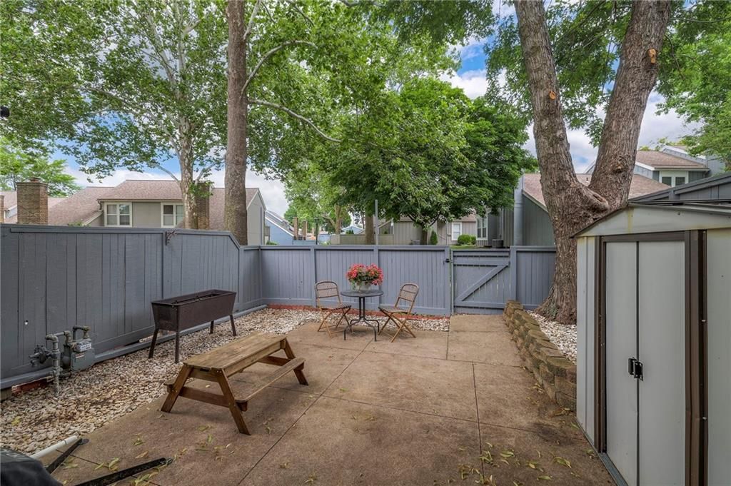 8065 Monrovia Street — photo 33