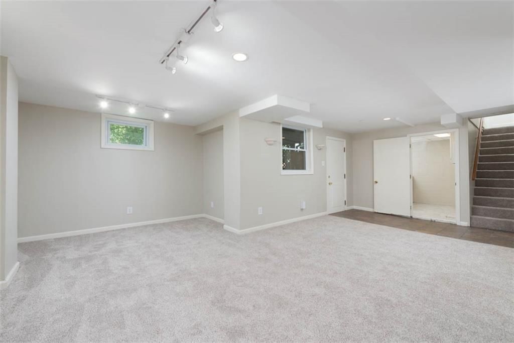 7516 Juniper Street — photo 32