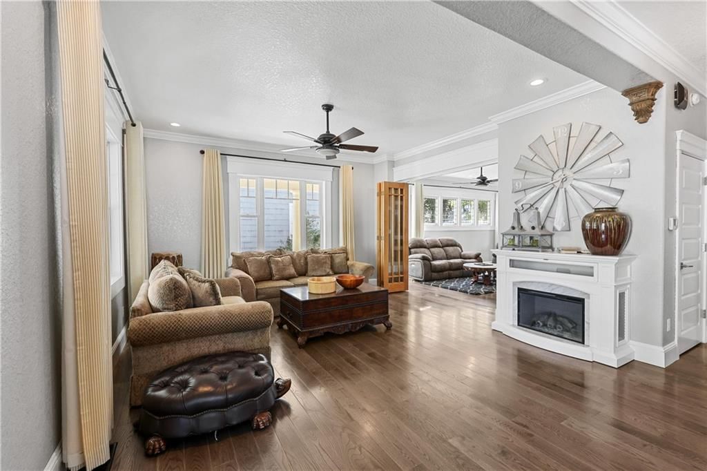 605 W Euclid Street — photo 14