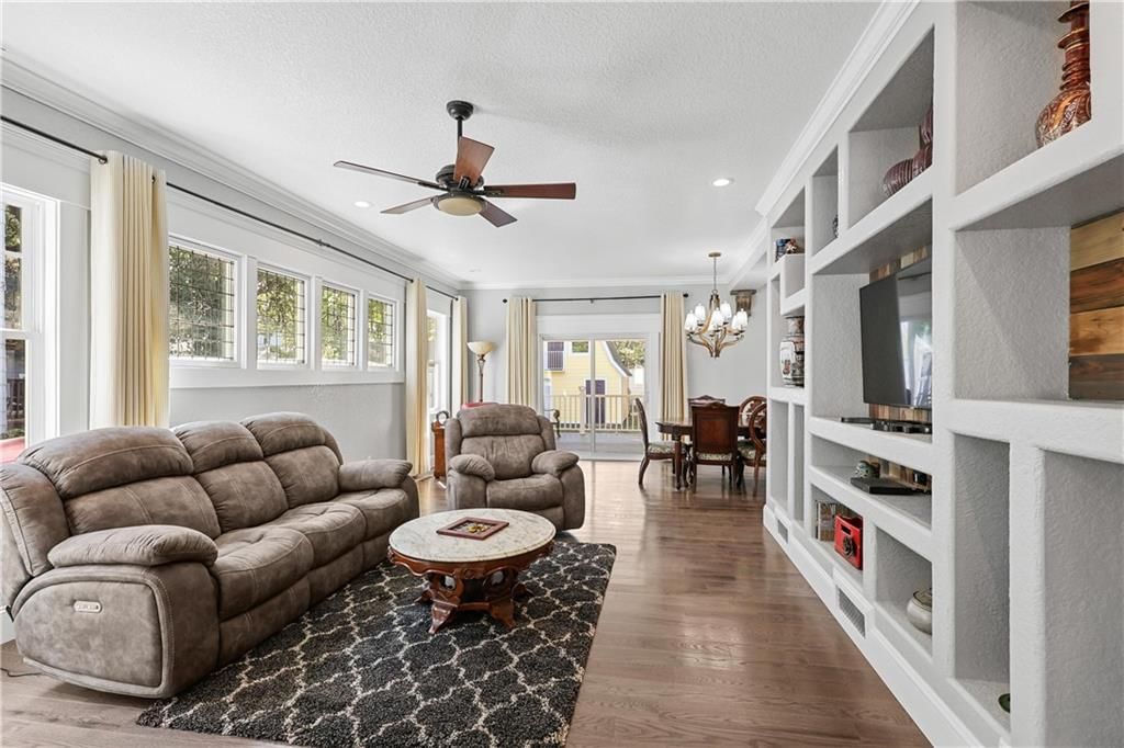 605 W Euclid Street — photo 17