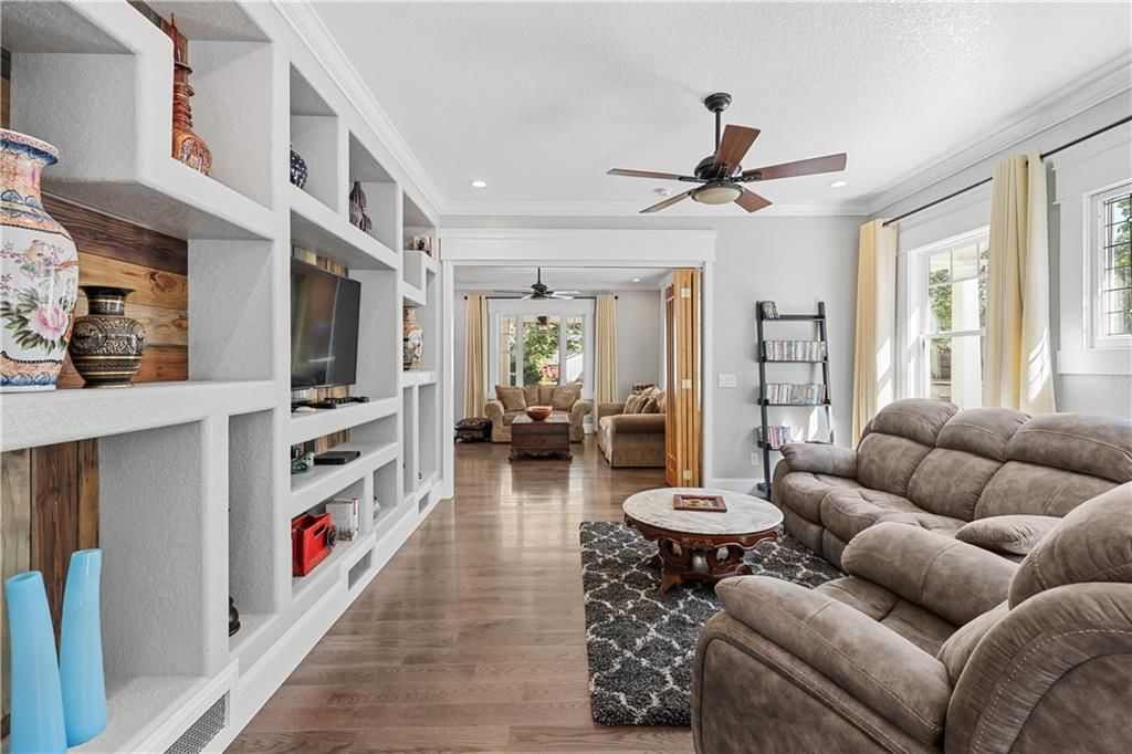 605 W Euclid Street — photo 19